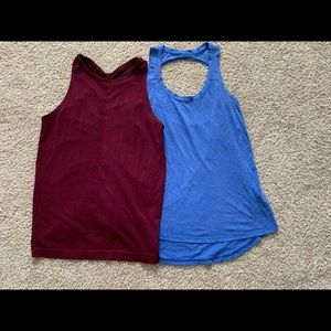 2 Fabletics S Tank Tops